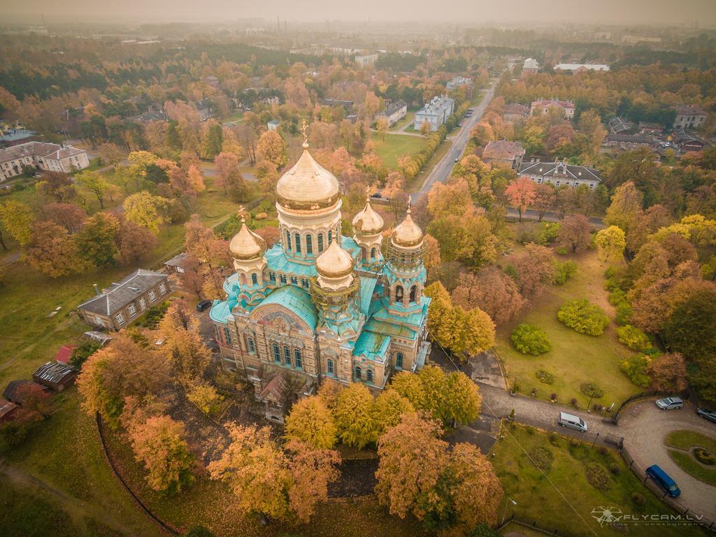 Hostel Brize Liepaja Bagian luar foto