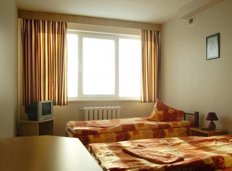 Hostel Brize Liepaja Bagian luar foto